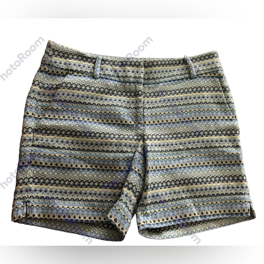 LOFT Riviera Shorts 4 - Picture 3 of 9
